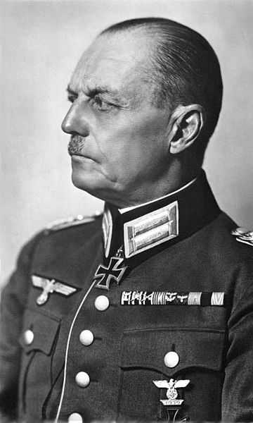 360px-Bundesarchiv_Bild_146-1987-047-20,_Gerd_v__Rundstedt